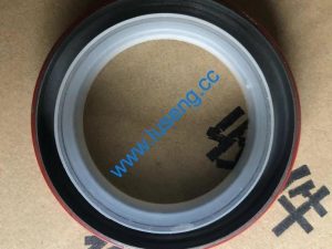 240100007016 front oil seal W018100221 LR080150 65X90X12