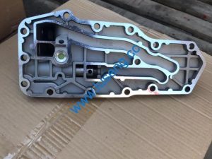 3924338 Lubricating Oil Filter Head