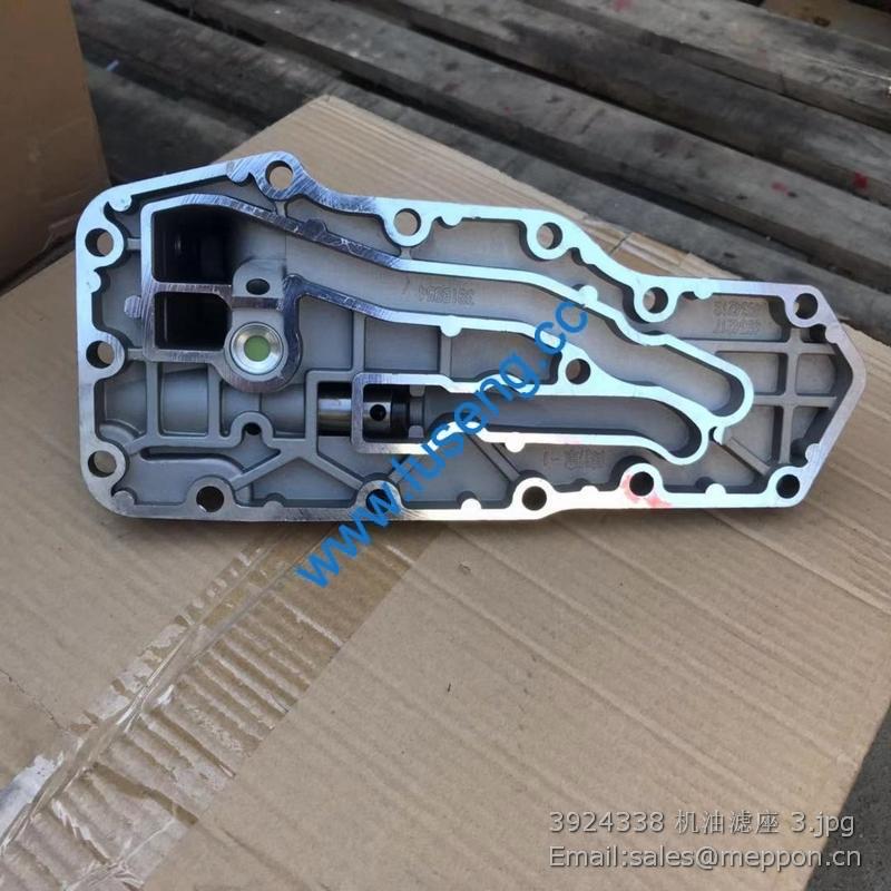 3924338 Lubricating Oil Filter Head