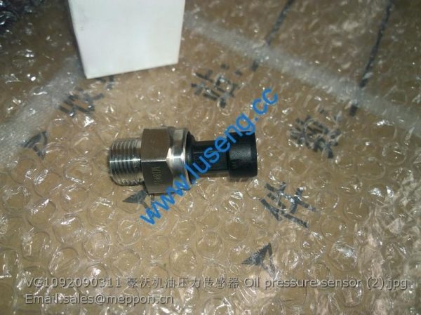VG1092090311 SINOTRUCK HOWO Oil pressure sensor